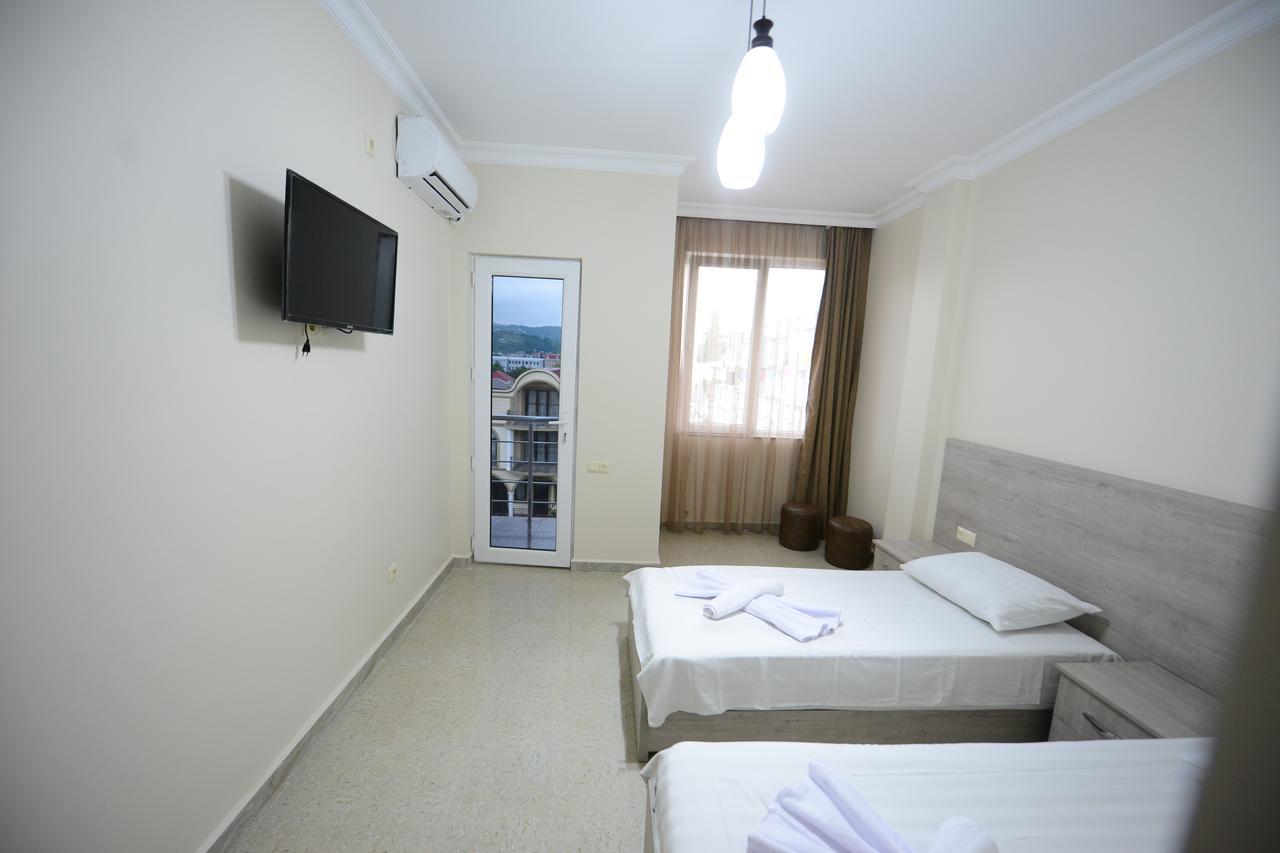 Family Hotel Batumi Ngoại thất bức ảnh